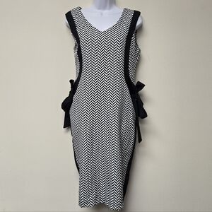 H Han Queen Chevron Side Bows Dress Black and White XL